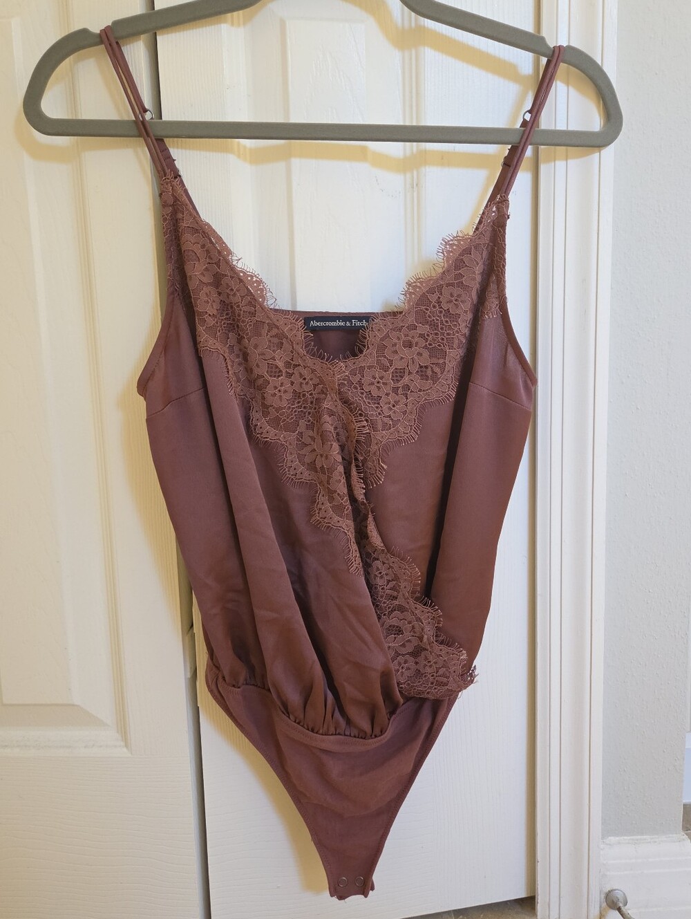 Abercrombie & Fitch Mauve Lace Trim Bodysuit